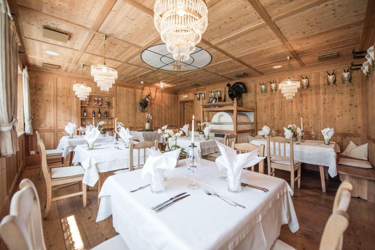 Hotel Edelweiss ブラーイエス エクステリア 写真